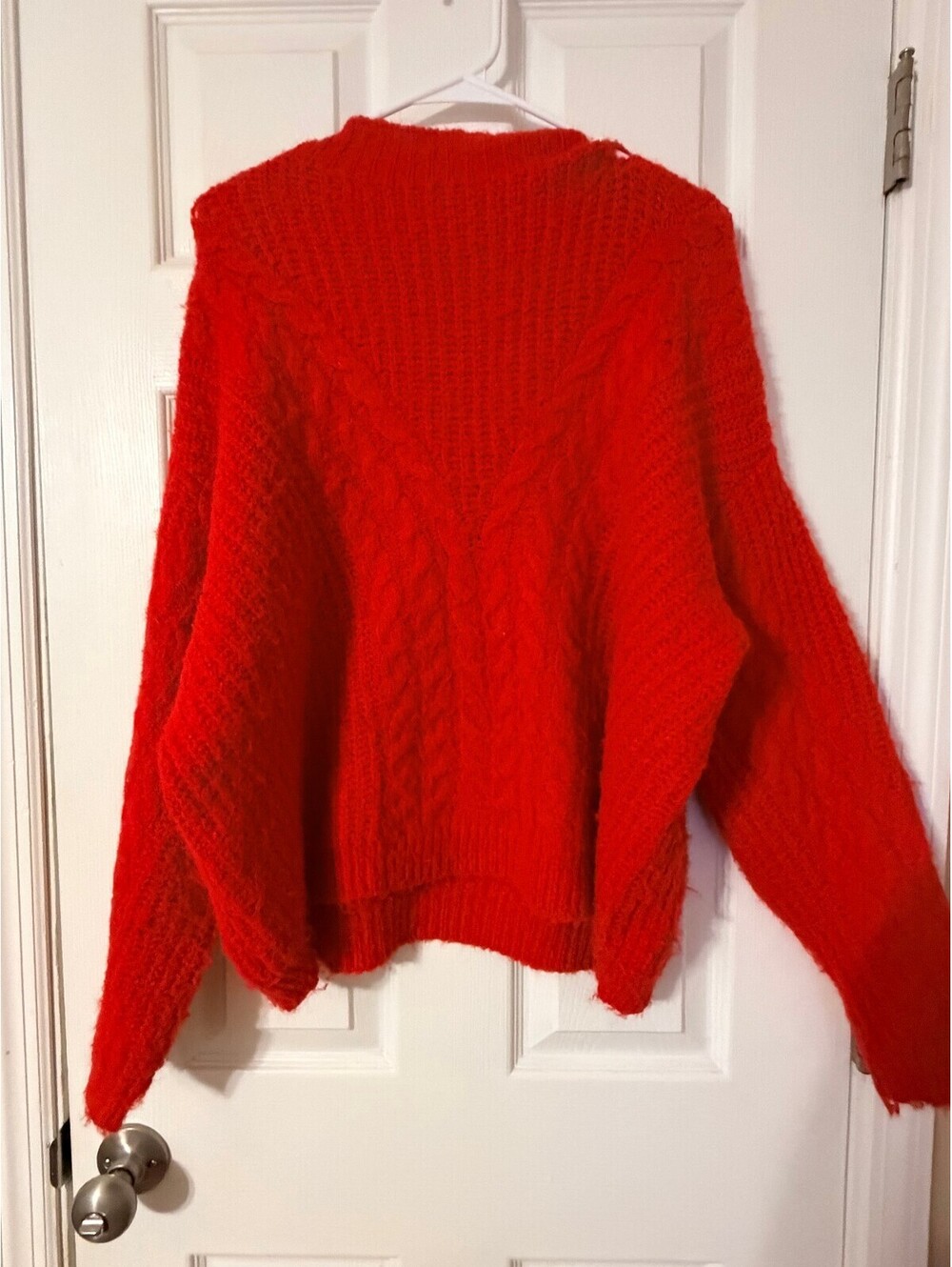Universal Thread Red Cable Knit Sweater XL Chunky Fuzzy Crewneck Oversized